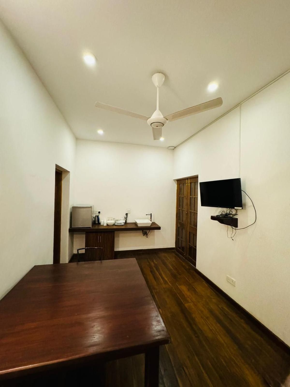 Crips Hill Apartments Galle Luaran gambar